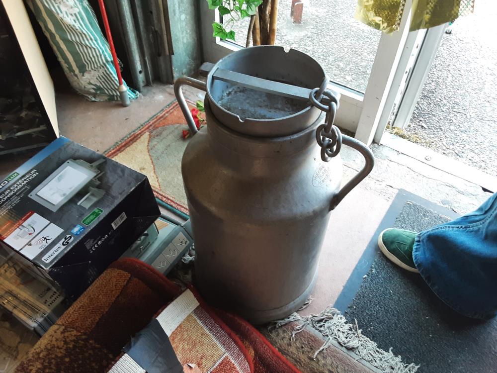 POT A LAIT