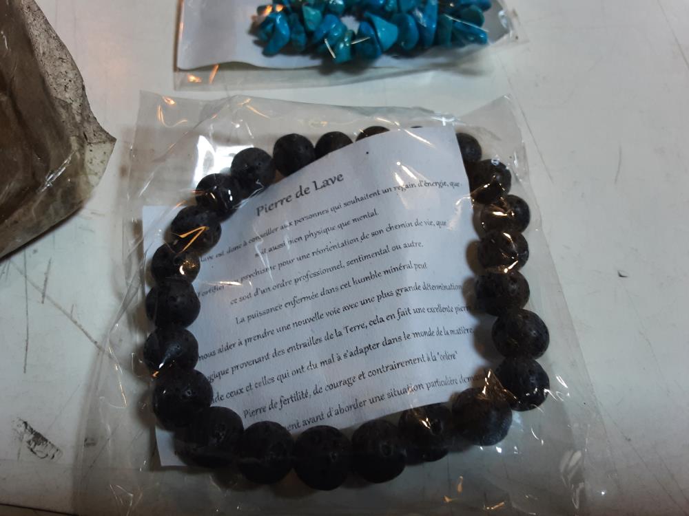 BRACELET BOULE PIERRE DE SANTÉ 