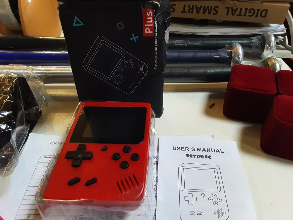 CONSOLE RETRO GAME BOY AVEC 400 JEUX