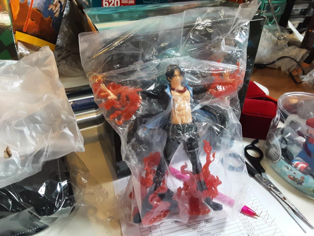 PERSONNAGE MANGA ONE PIECE ACE