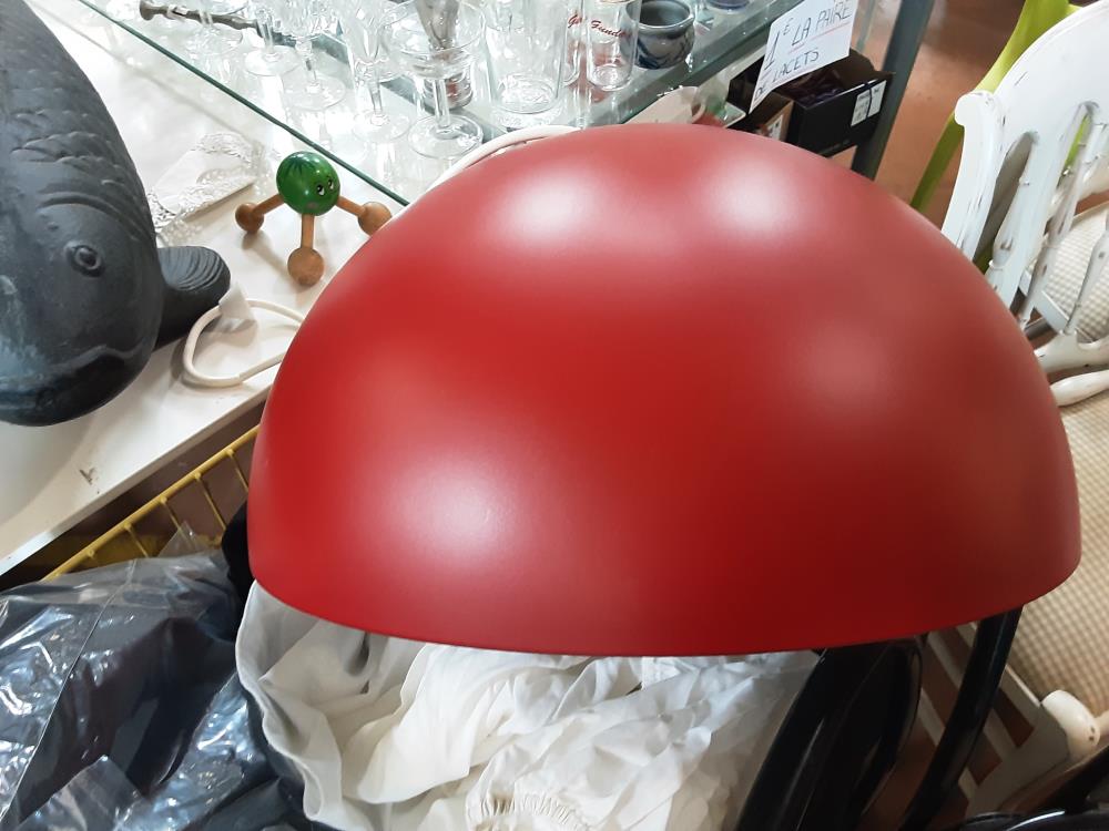 PLAFONNIER ROUGE