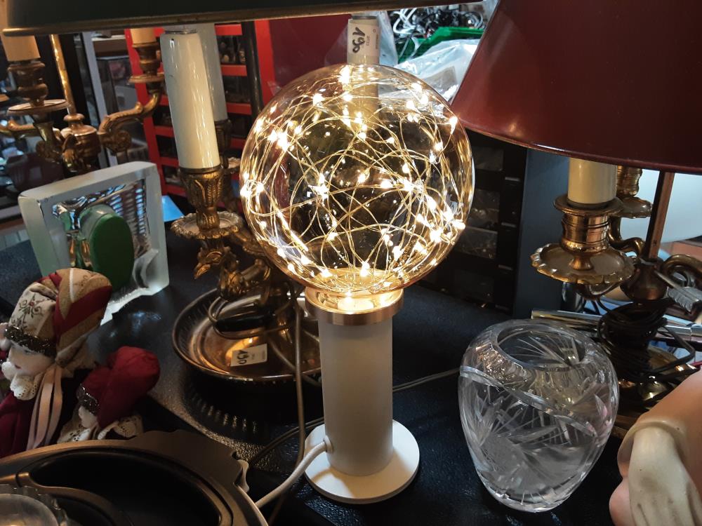 LAMPE AMPOULE LUMINEUSE