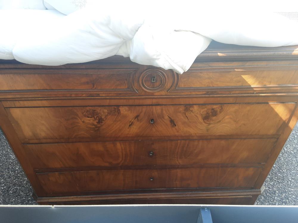 COMMODE LOUIS PHILIPPE 4T + CLEF