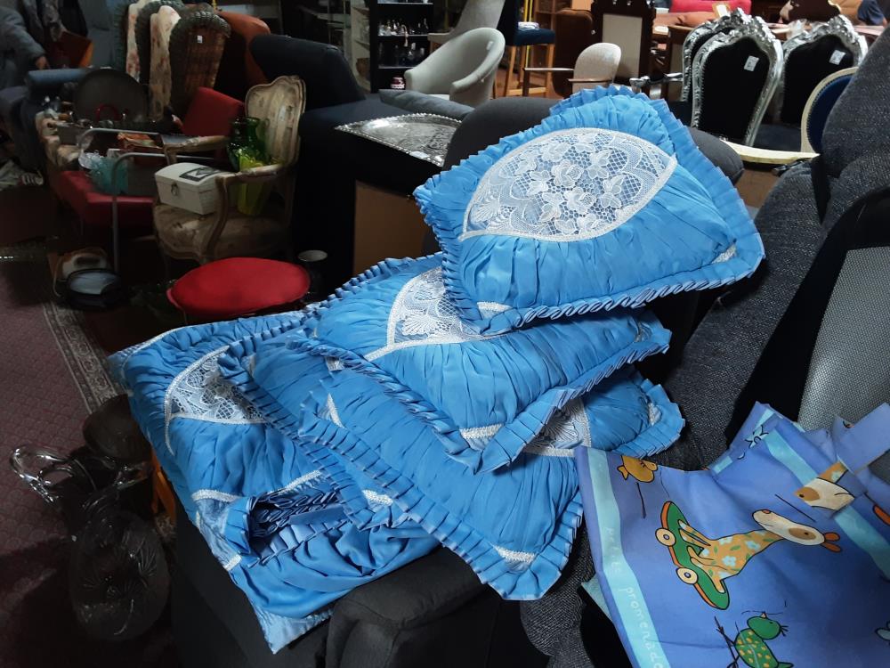 LOT DE HOUSSES + COUSSINS