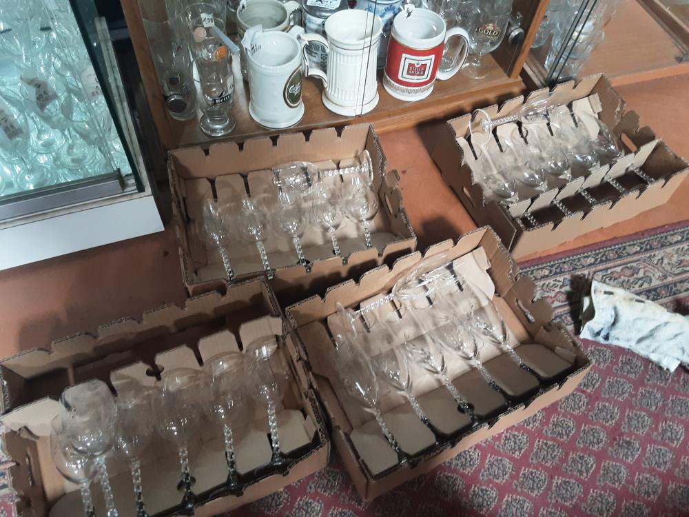 LOT 6 VERRES GRAVÉS CRISTAL
