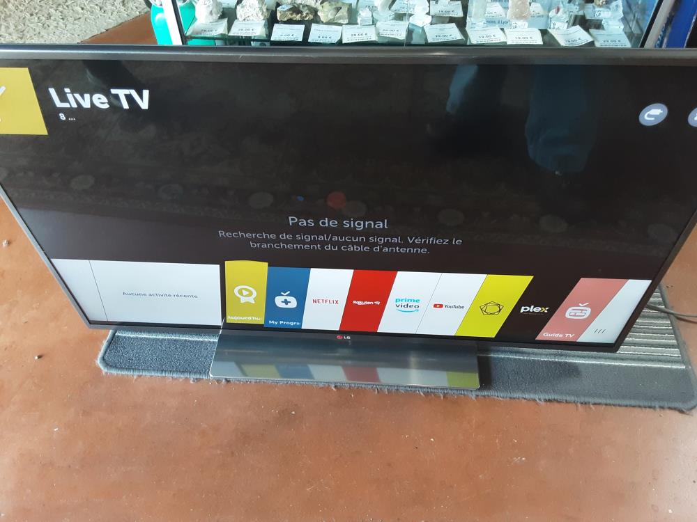 TELEVISI9N LG 42LB650V + TEL