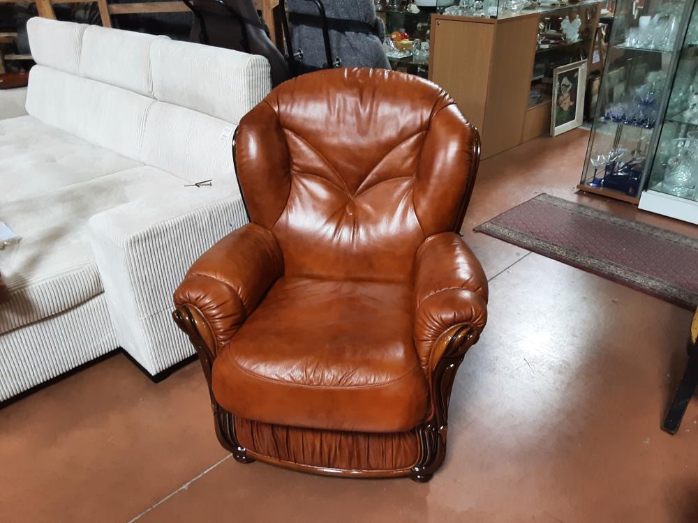 FAUTEUIL CUIR BOIS
