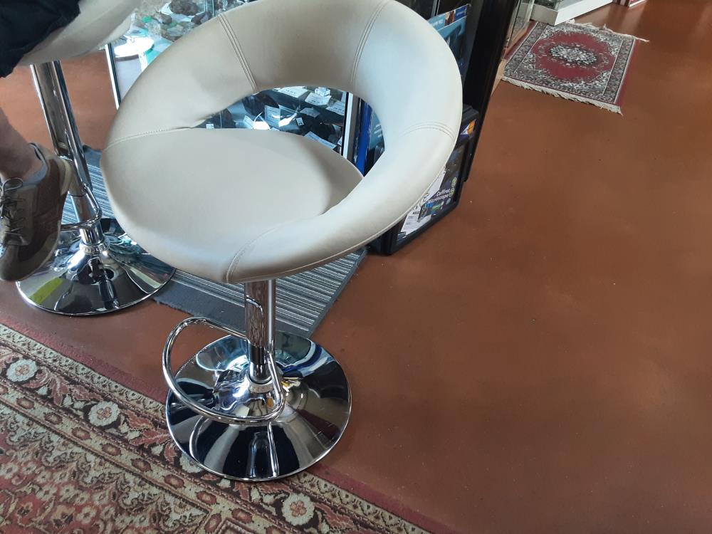 CHAISE DE BAR SKAI BLANC