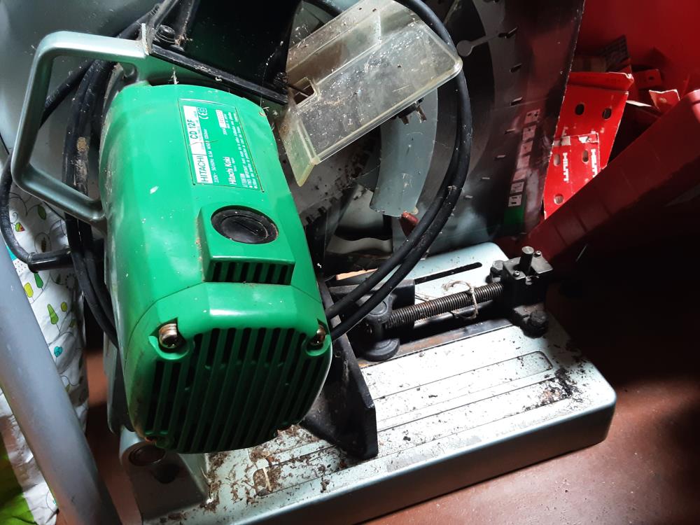 SCIE HITACHI CD 12F