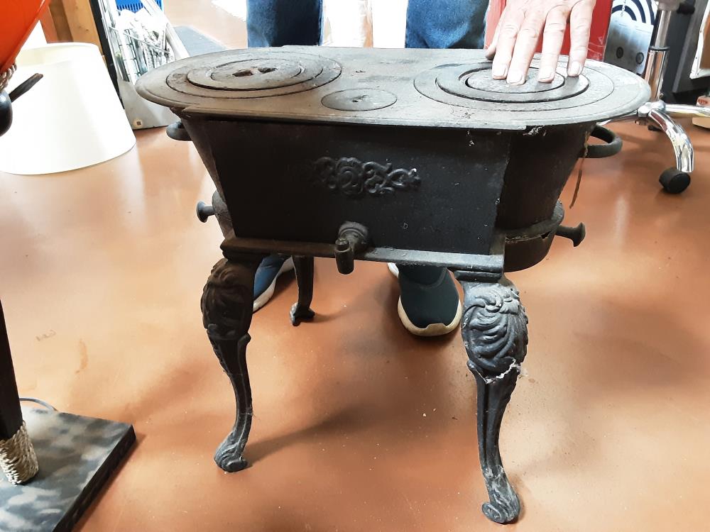 FOURNEAU ANCIEN PM