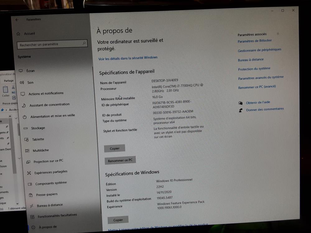 ORDINATEUR ASUS + CLAVIER + SOURIS (MDP ; ANNE)