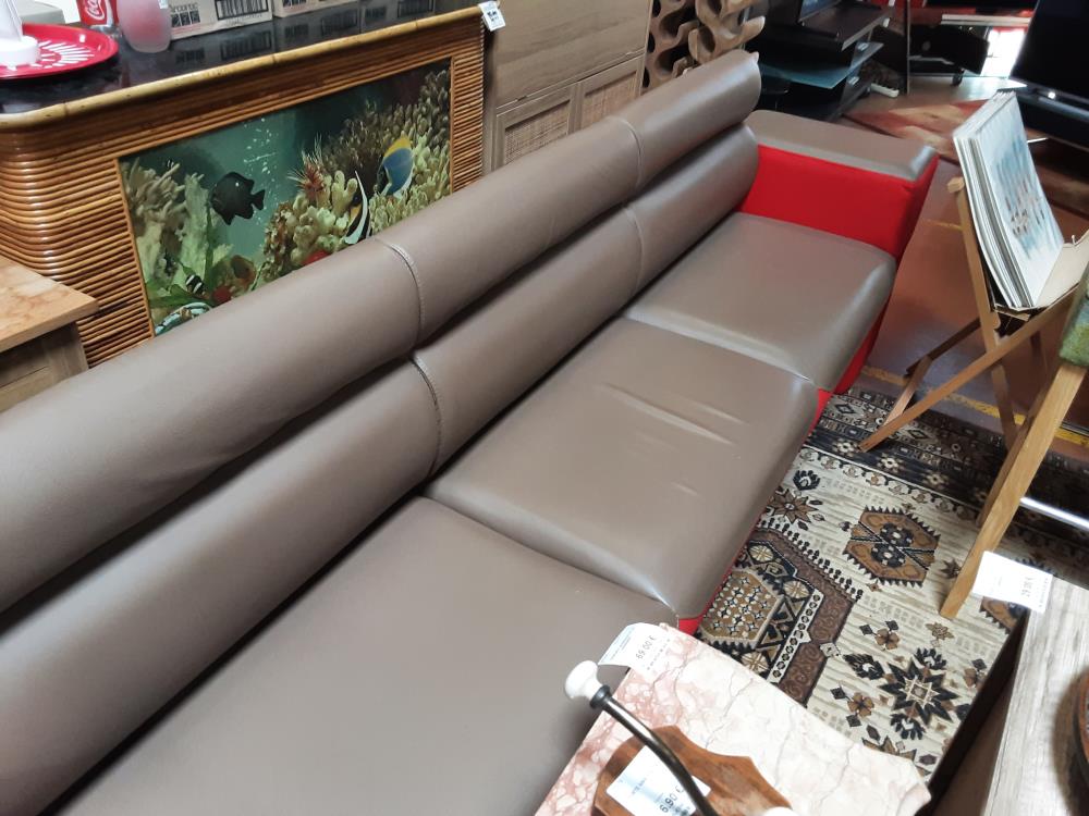 BANQUETTE CUIR BRUN/ROUGE +4 PRISE ELECTRIQUE 