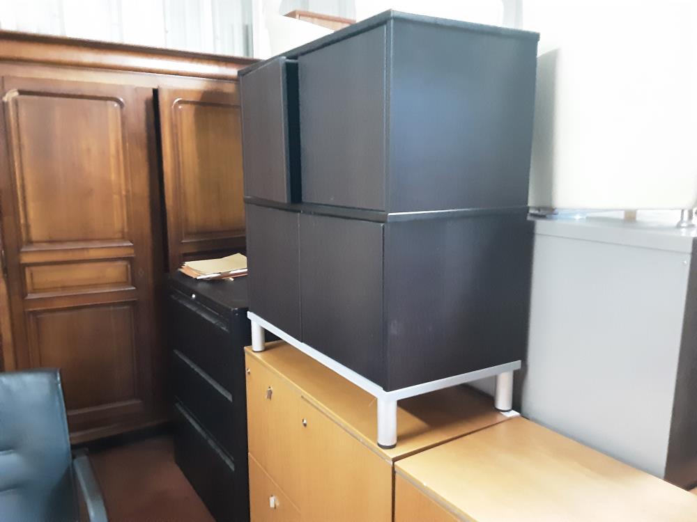 MEUBLE NOIR 4P 
