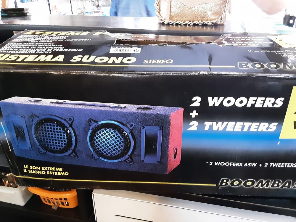 SYSTEME SON STEREO BOOMBASS