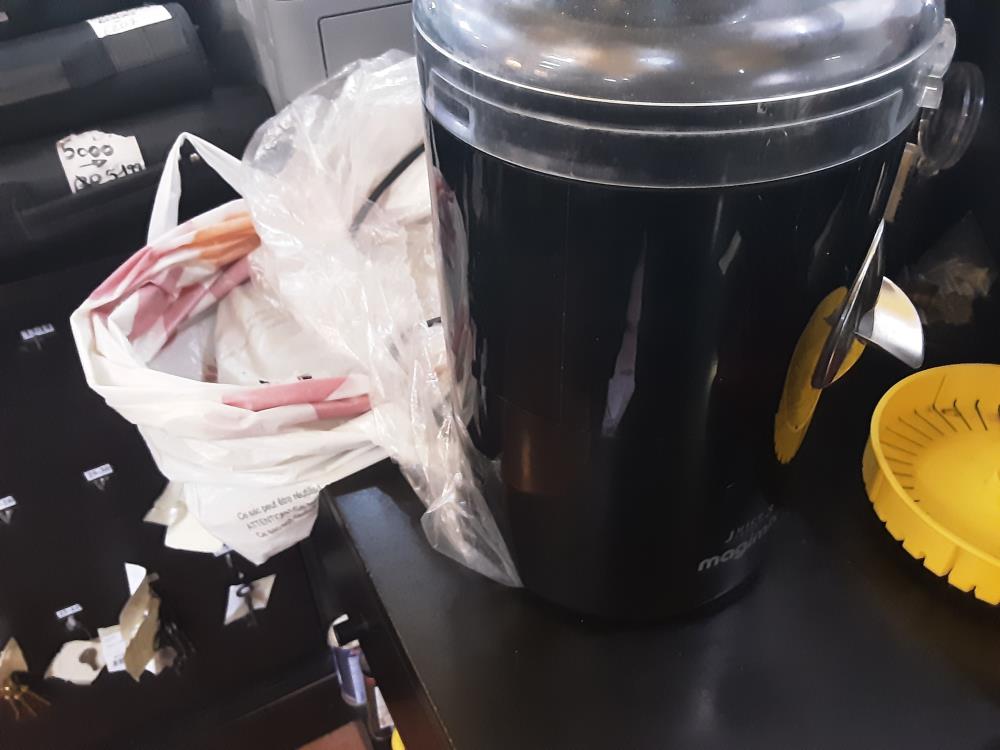 EXTRACTEUR DE JUS 