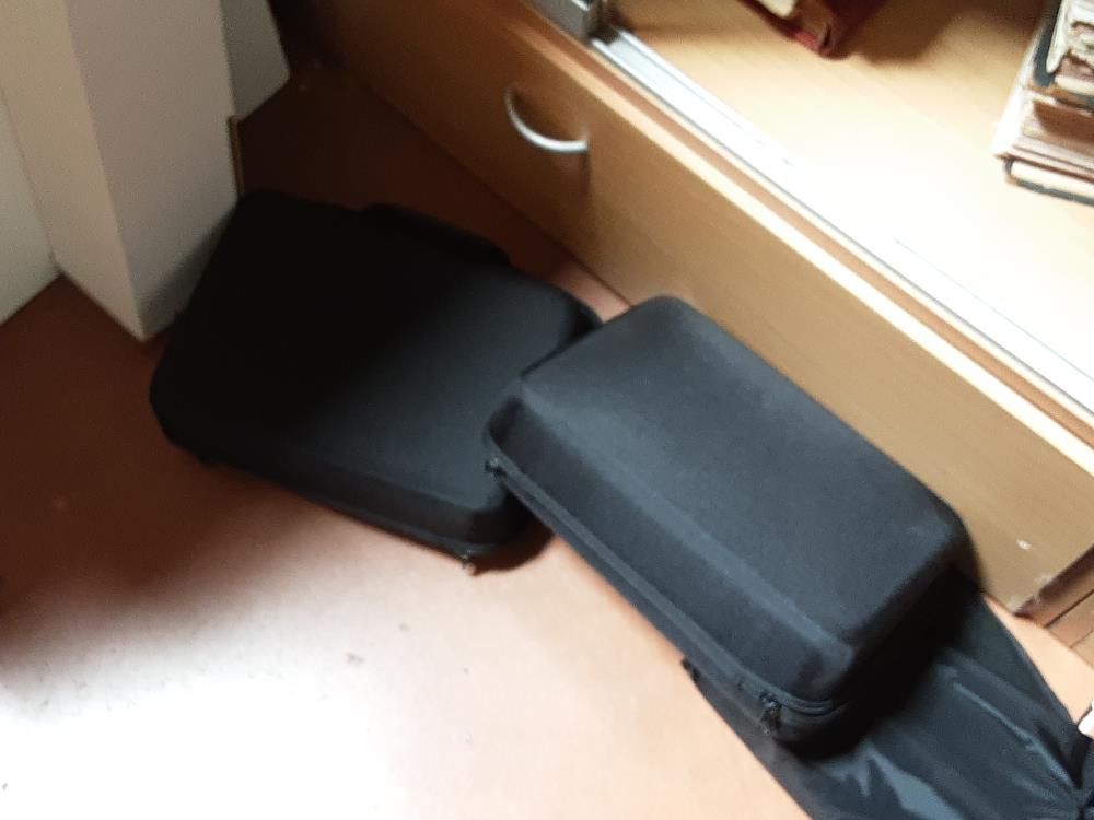 POCHETTE NOIR
