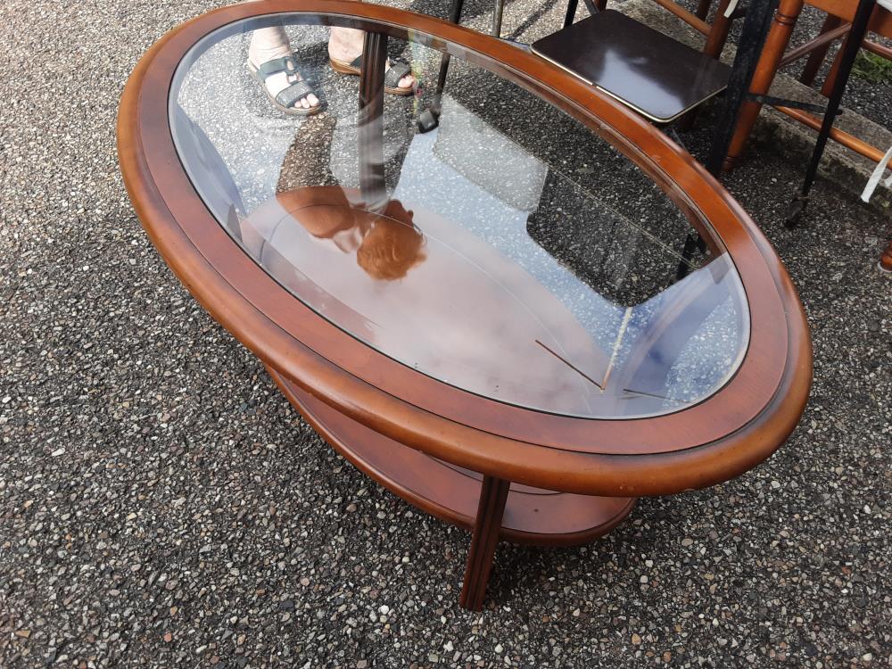 TABLE BASSE OVALE MERISIER