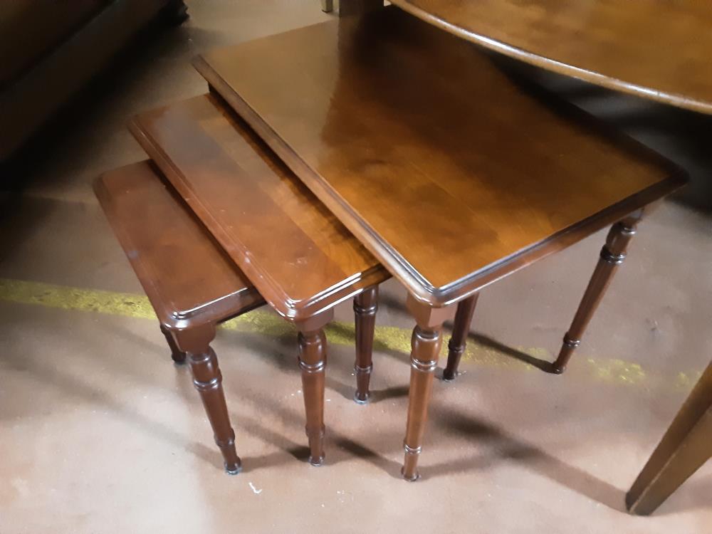 TABLE GIGOGNE MERISIER