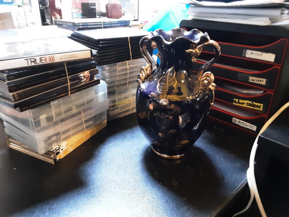 VASE BLEU DORÉ