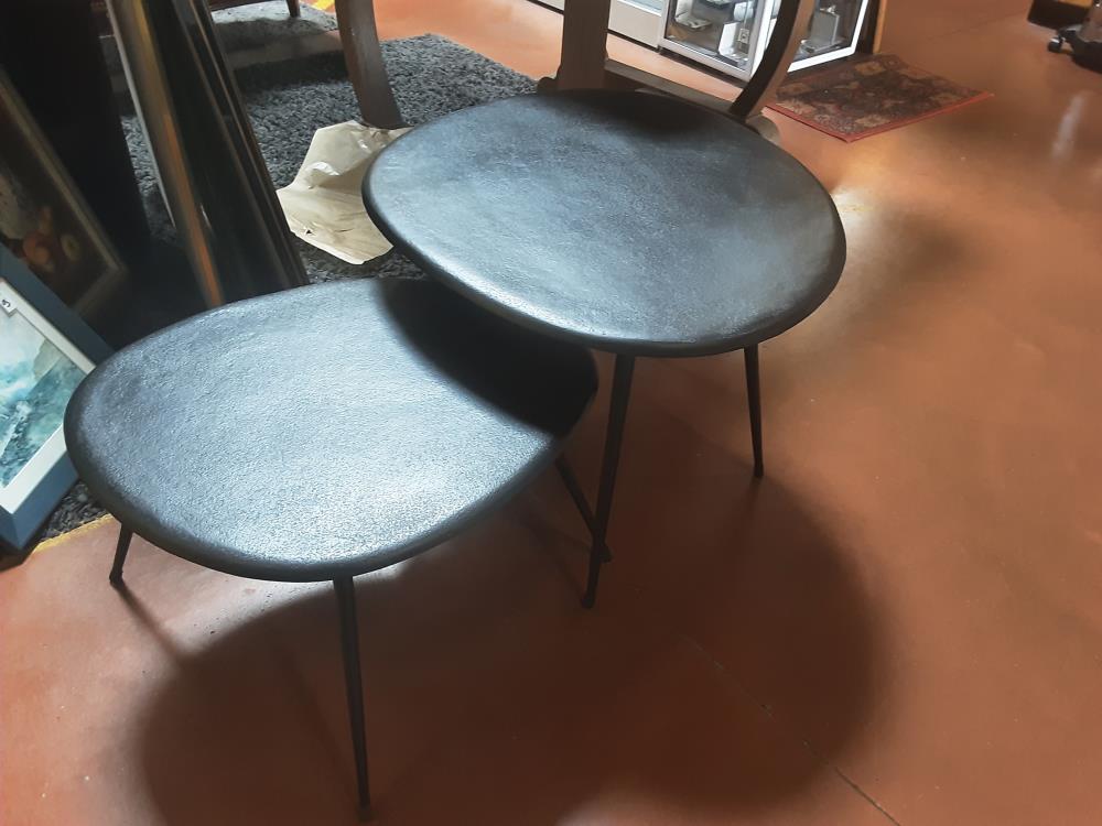 TABLE GIGOGNE ALINEA PRIX NEUF ; 200€
