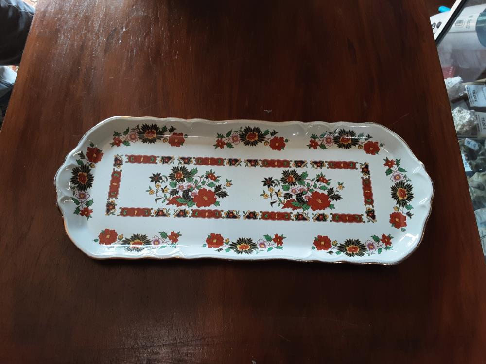 PLAT FLEURIS ROUGE 