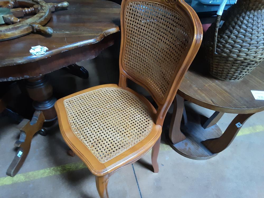 CHAISE CANNEE 