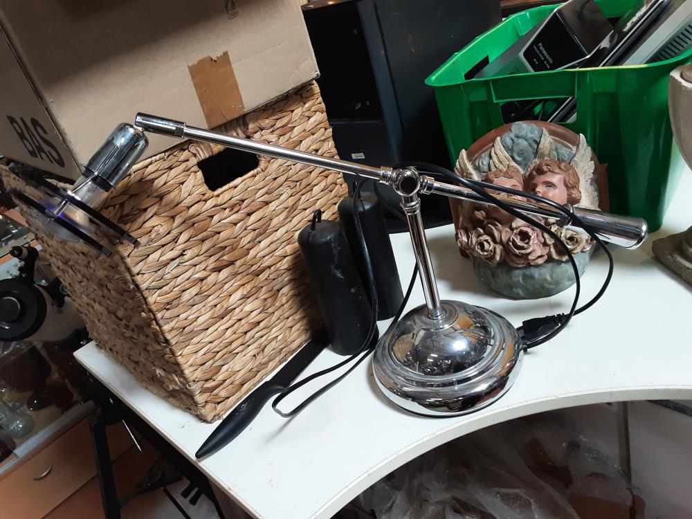 LAMPE BUREAU TACTILE