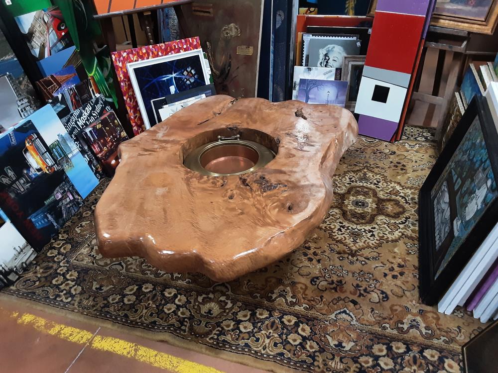 TABLE BASSE TRONC