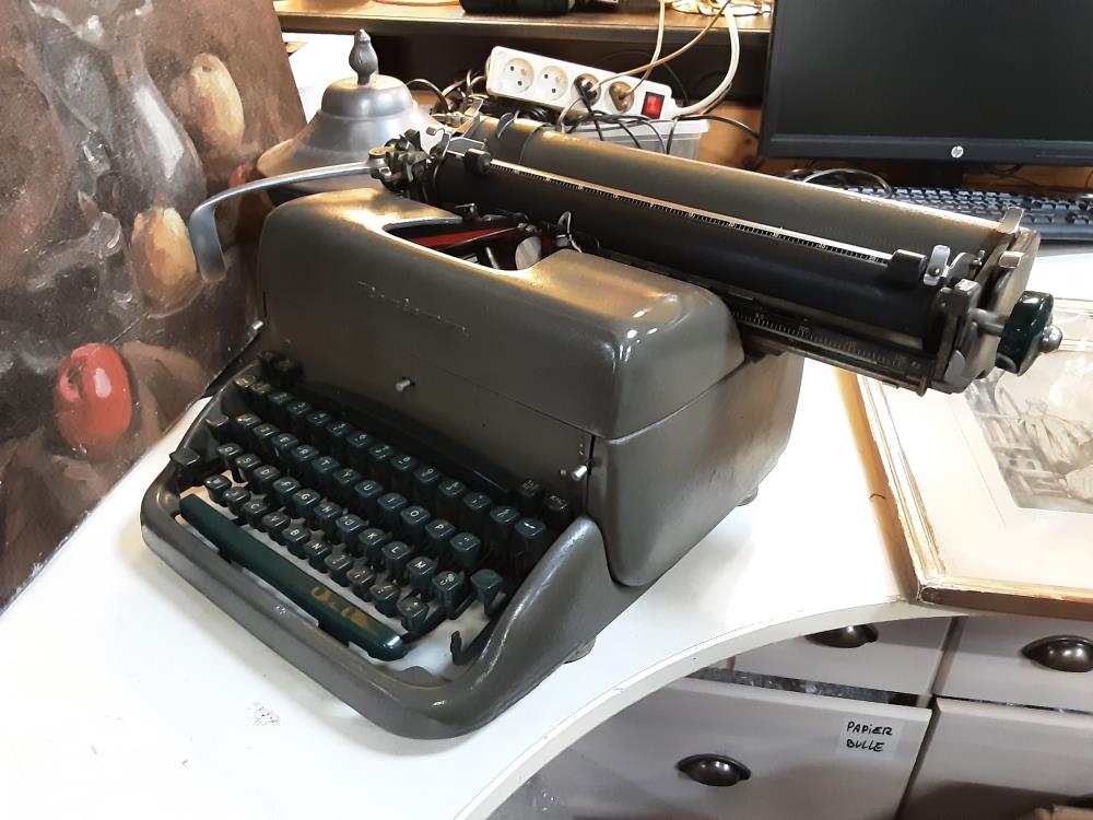 MACHINE A ECRIRE REMINGTON