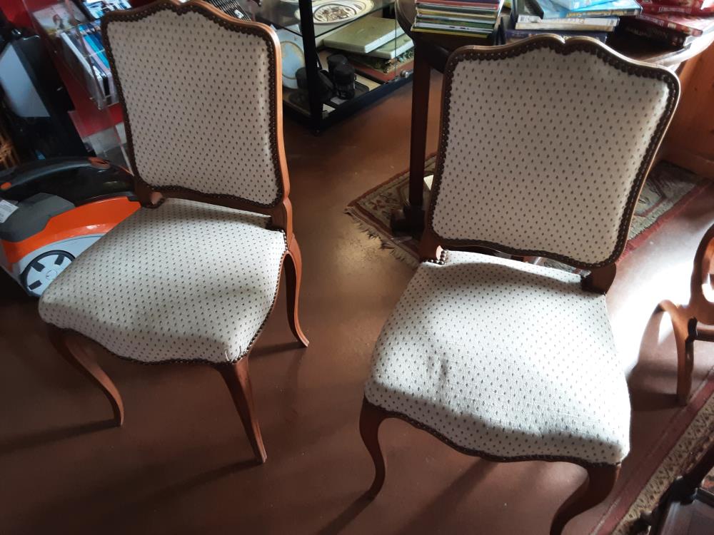 CHAISE BOIS TISSUS BLANC