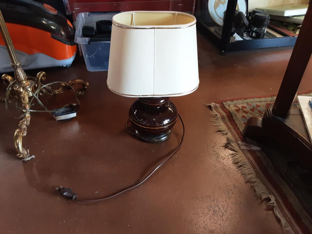 LAMPE BRUN DORE