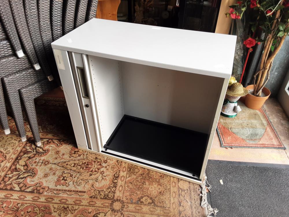 ARMOIRE BASSE BUREAU SANS CLEF