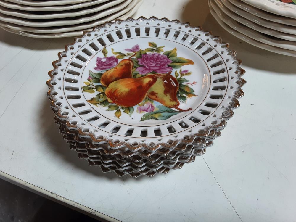 ASSIETTE AJOURÉE 