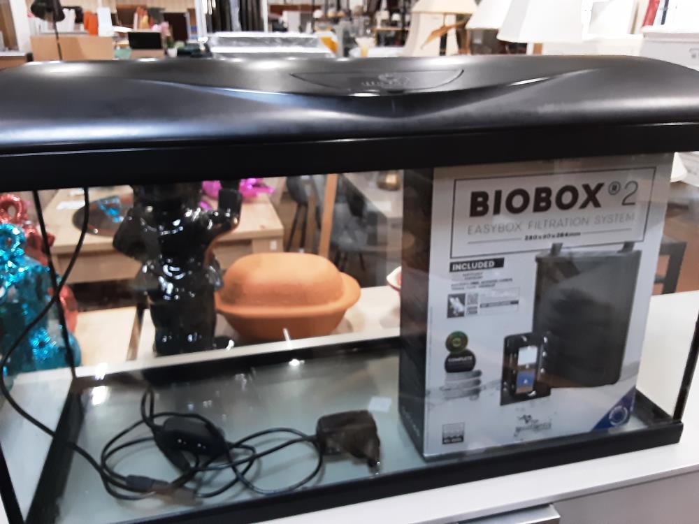 AQUARIUM + BIOBOX INFILTRATION