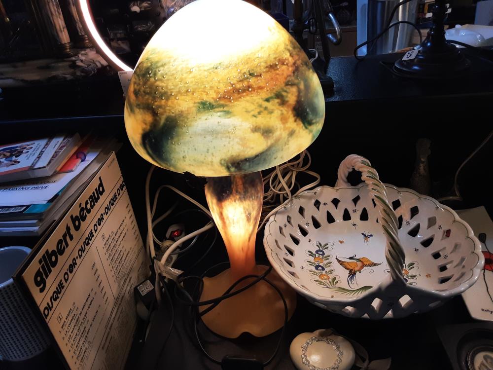 LAMPE PATE DE VERRE