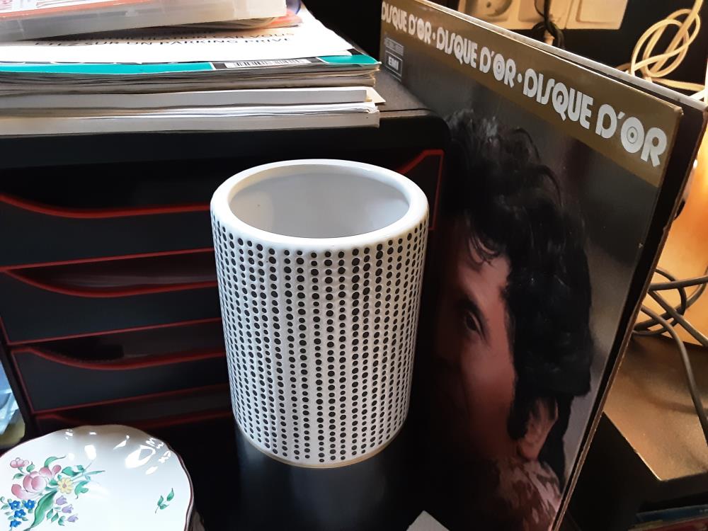 VASE BLANC NOIR
