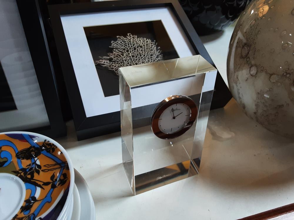 HORLOGE VERRE SIGNE