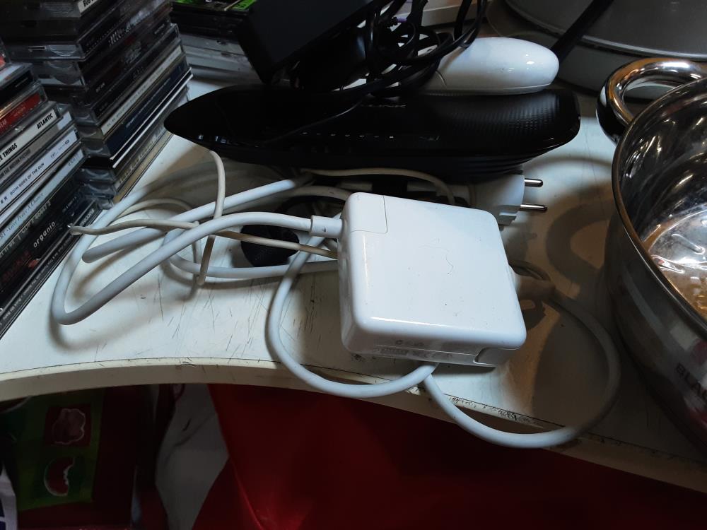 ADAPTATEUR MCBOOK PRO