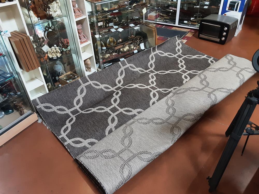 TAPIS GRIS 