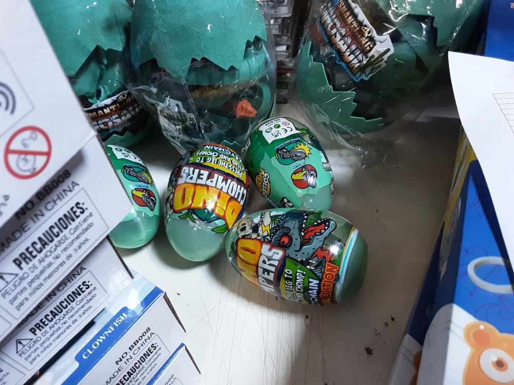 JOUET OEUF DE DINOSAURE PM