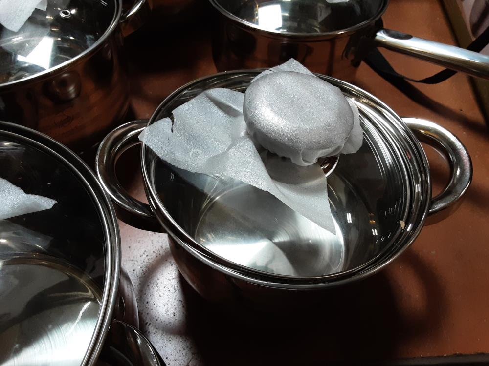 CASSEROLE + COUVERCLE 1