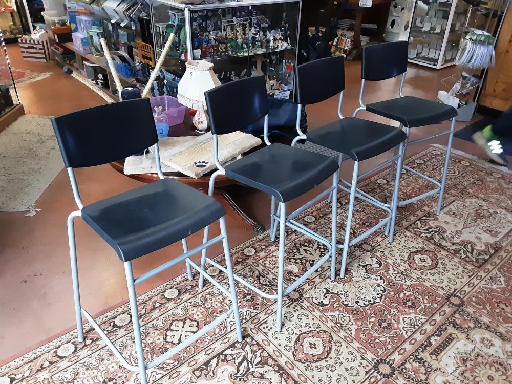 TABOURET NOIR