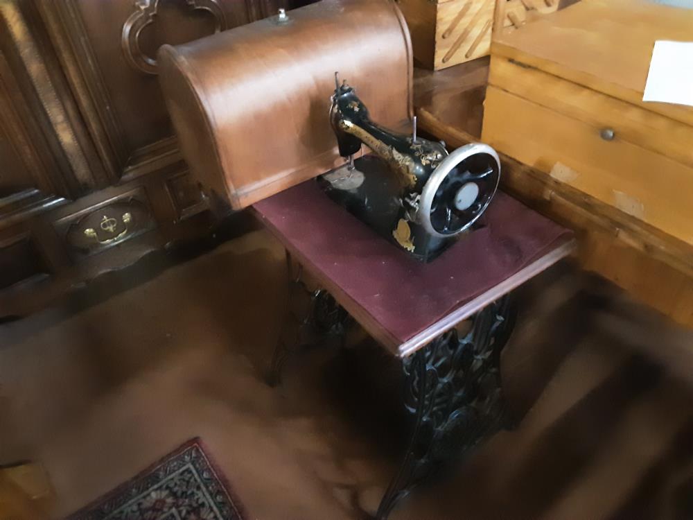 MACHINE A COUDRE SINGER 