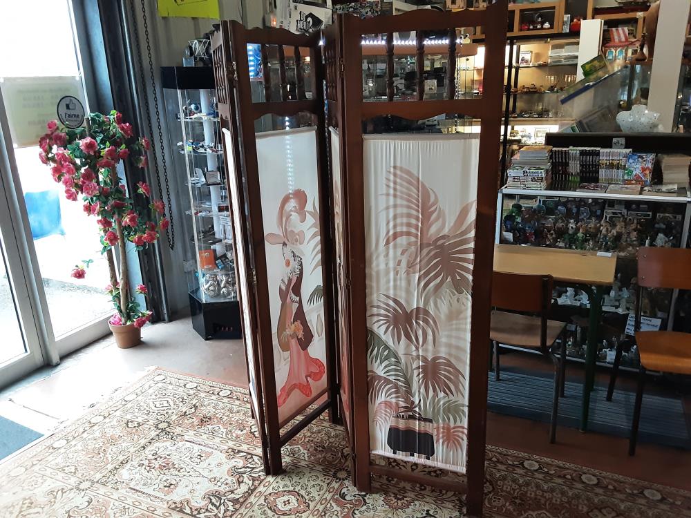 PARAVANT ASIATIQUE PEINTURE SUR SOIE