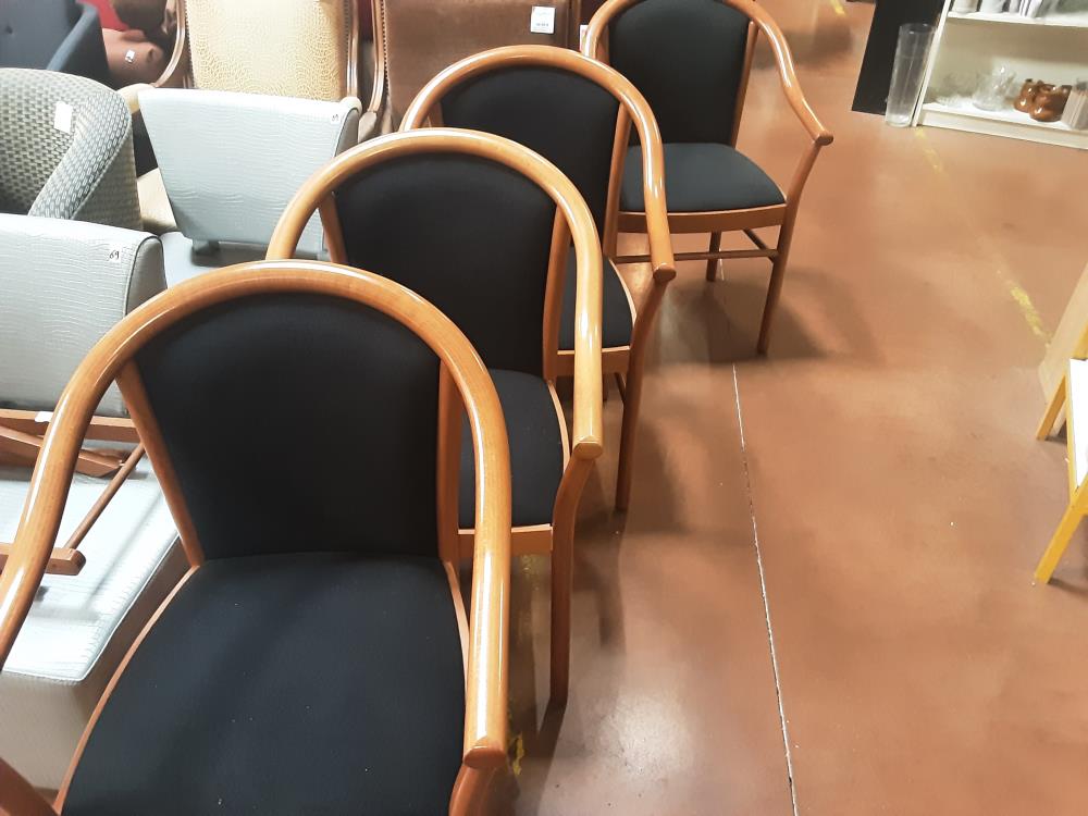 FAUTEUIL BOIS CLAIR TISSUS NOIR