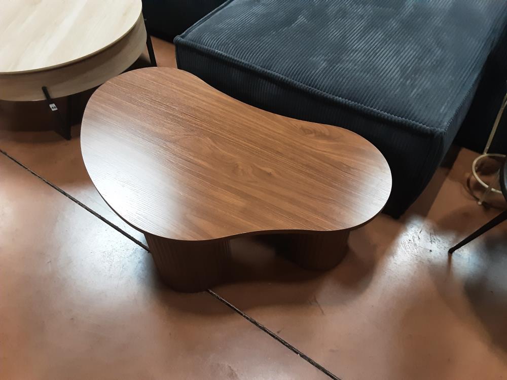 TABLE BASSE BOIS 3 PIEDS  MAEVE PN 129