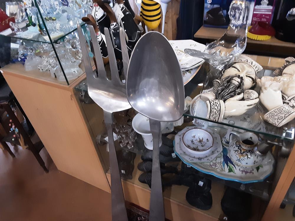 LA PAIRE DE COUVERTS 