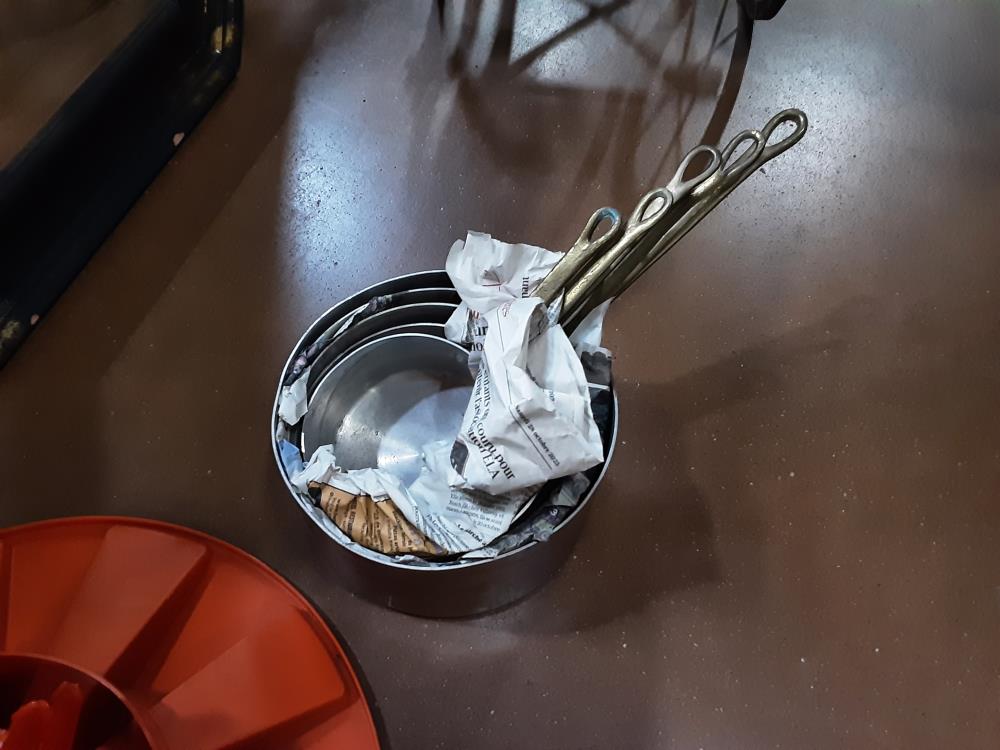 LOT DE CASSEROLES EN CUIVRE