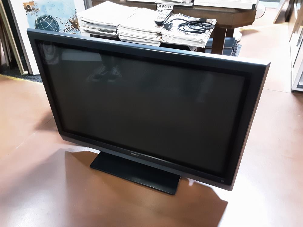 TELEVISION HITACHI + TEL