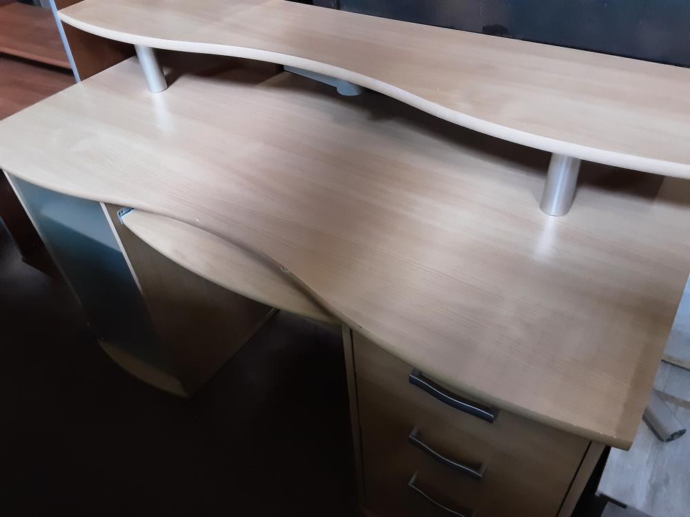 BUREAU DE BOIS CLAIR 1PV 3T